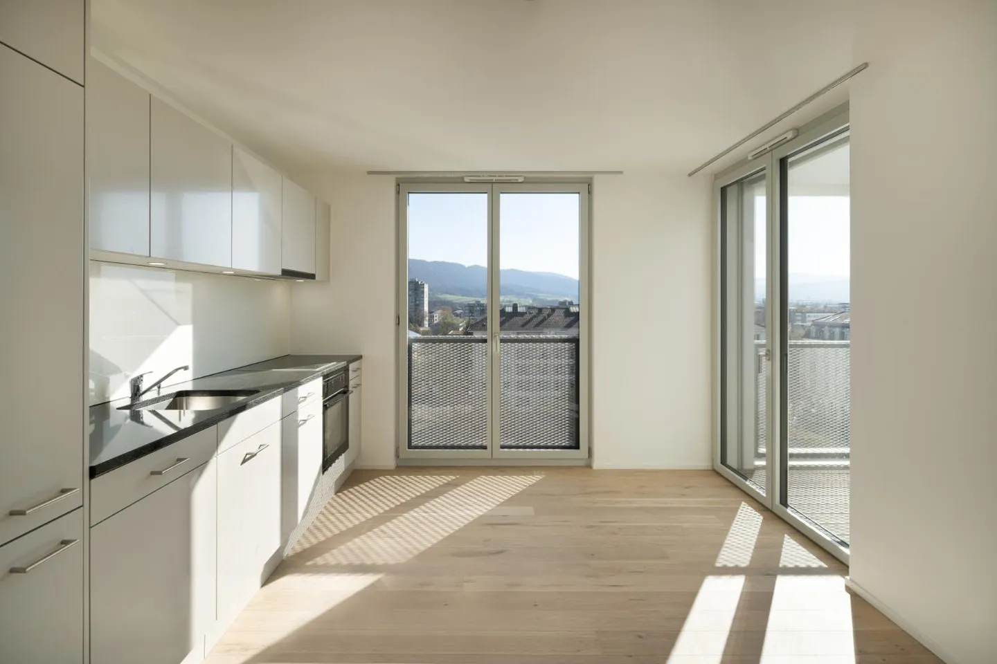Dachgeschoss 4.5 Zimmer - Foto 1 von 13