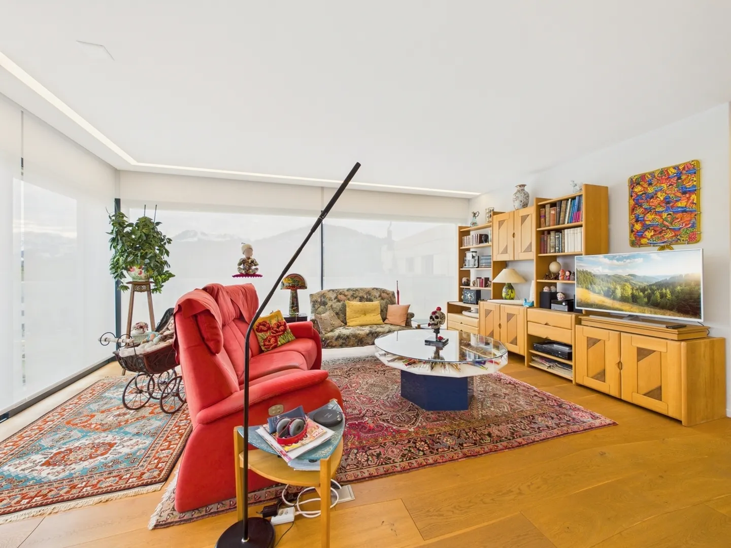 Modern Attic Apartment in Bulle - Photo 2 of 10