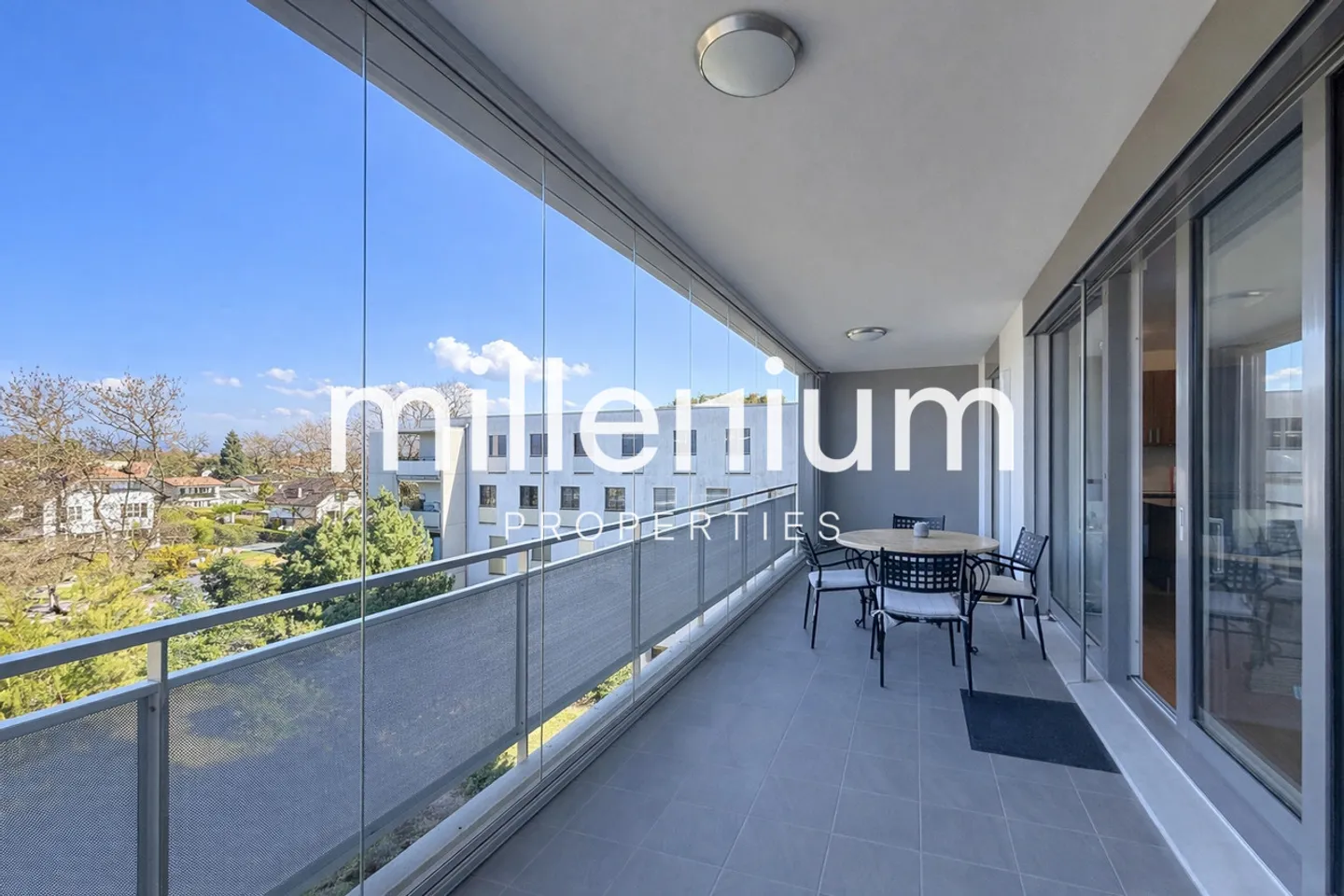 Magnificent 4-room furnished apartment with 25 m² balcony - Residence Les Cèdres - Photo 1 of 12