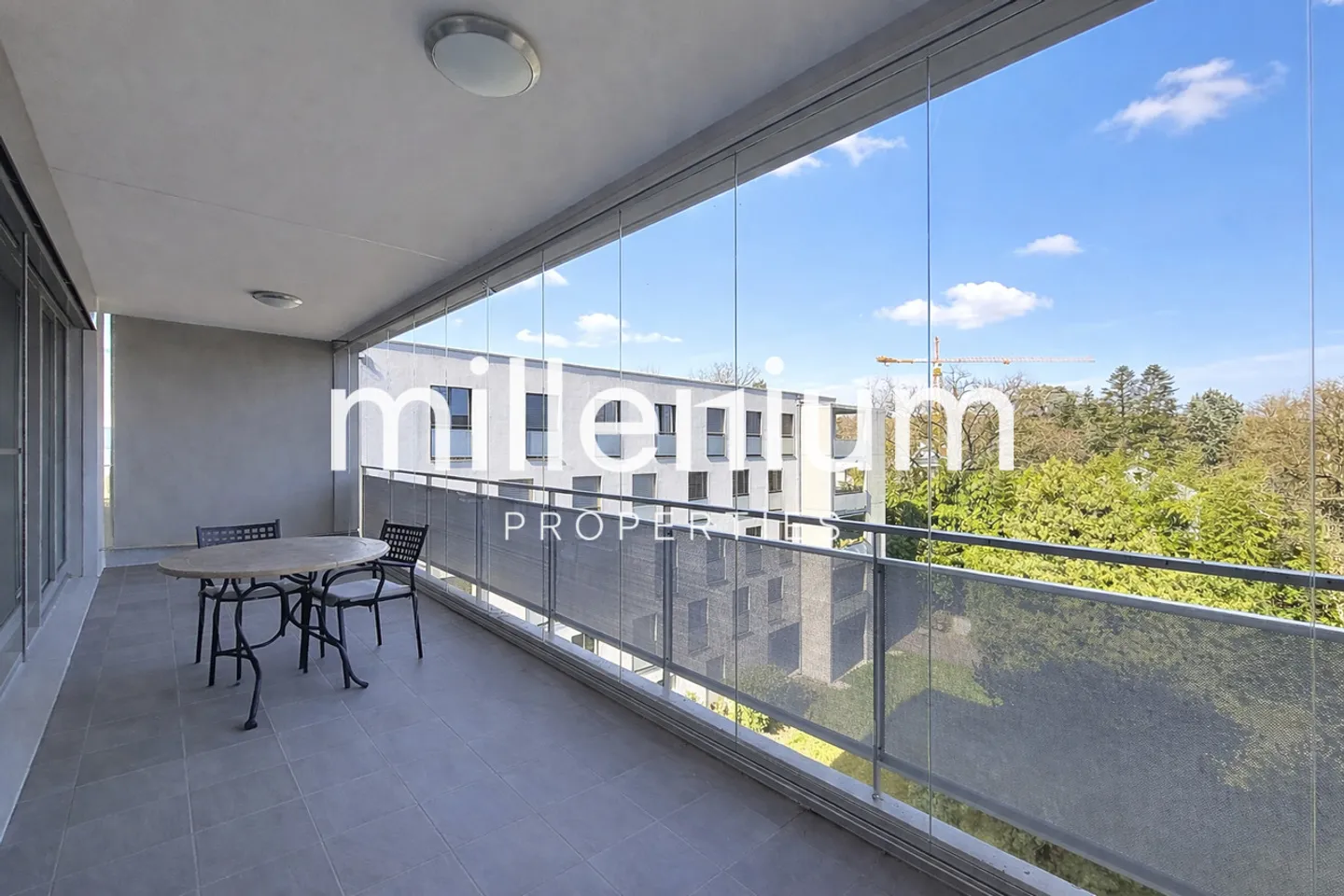 Magnificent 4-room furnished apartment with 25 m² balcony - Residence Les Cèdres - Photo 2 of 12