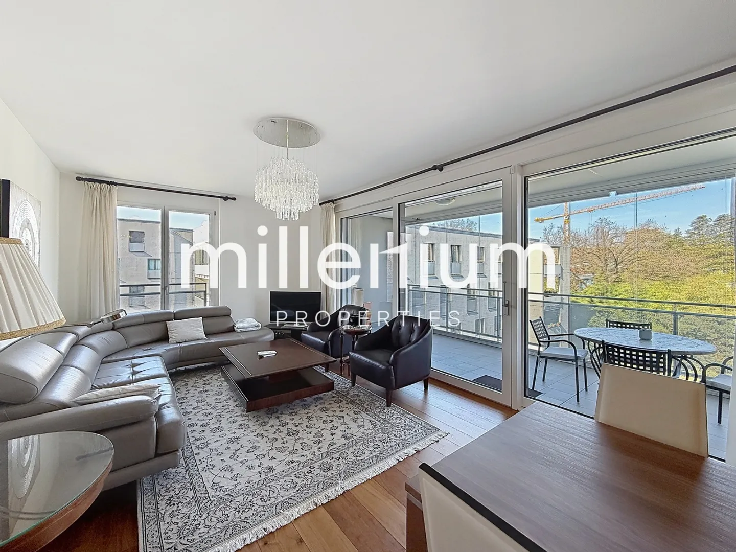 Magnificent 4-room furnished apartment with 25 m² balcony - Residence Les Cèdres - Photo 5 of 12