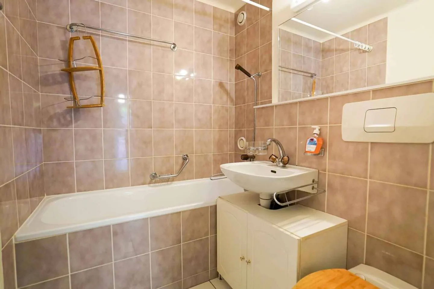 Incantevole appartamento di 2,5 locali vicino al centro - Foto 7 di 7