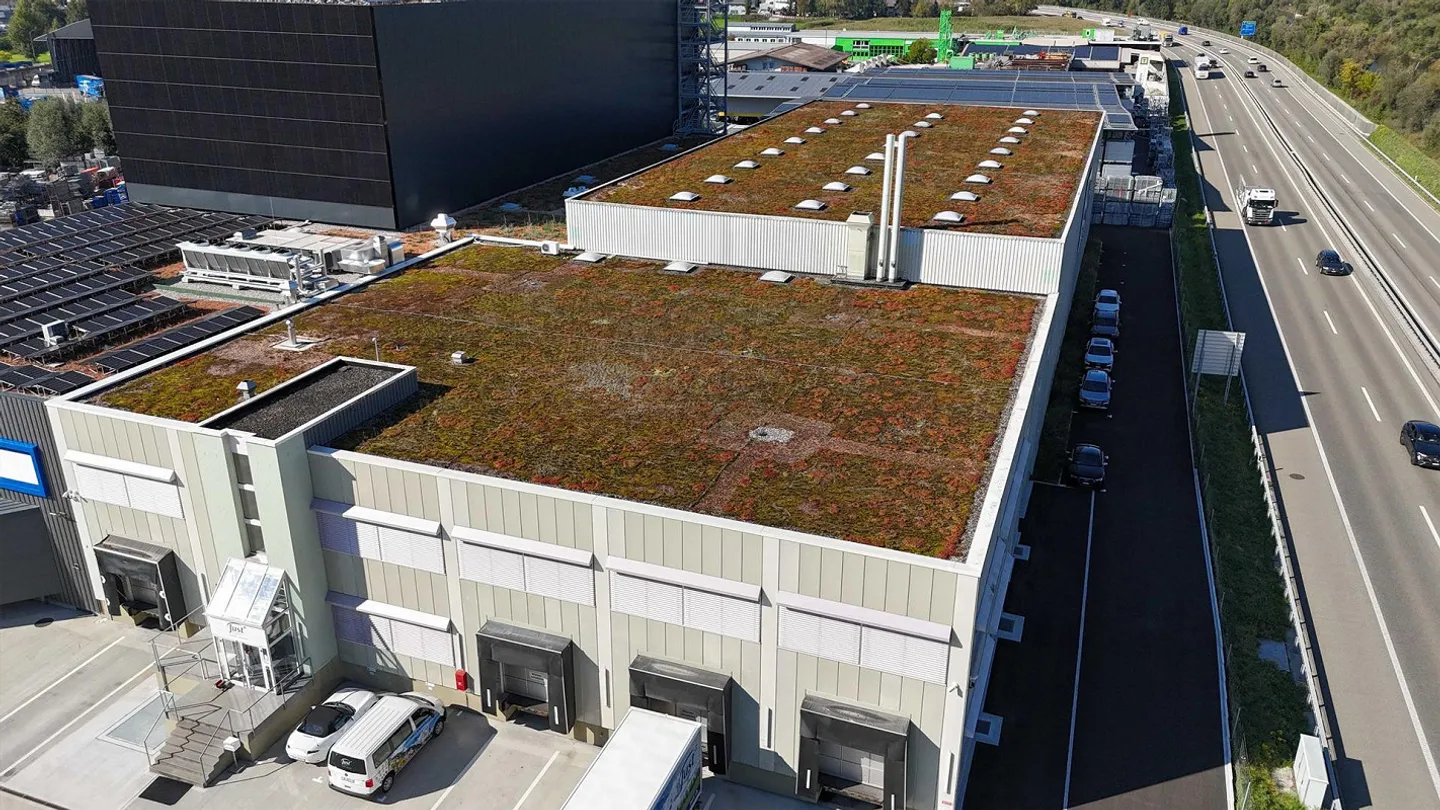 Modernes Hochregallager mit 5'000 Palettenplätze - Foto 1 von 7