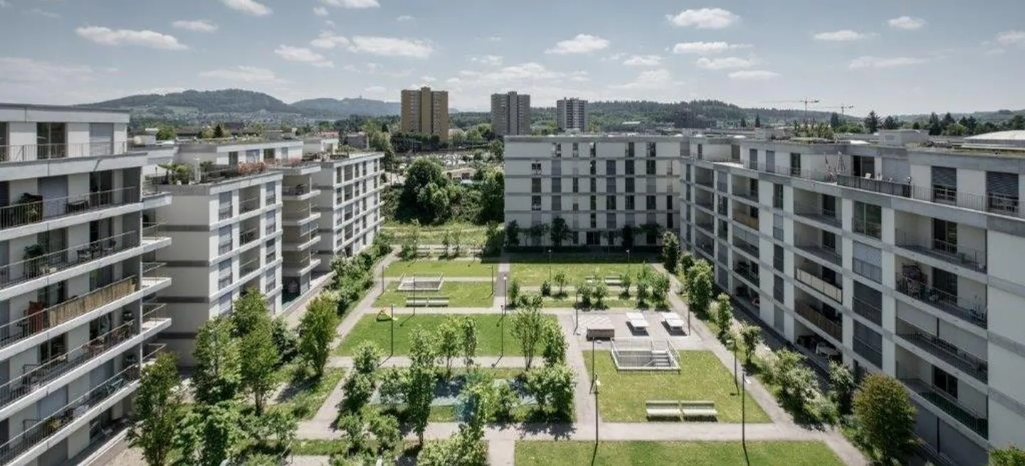 Spacious apartment in an urban neighborhood - Photo 1 of 9