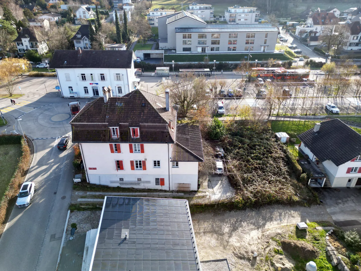 Edificio residenziale e commerciale vicino alla stazione - Foto 4 di 15