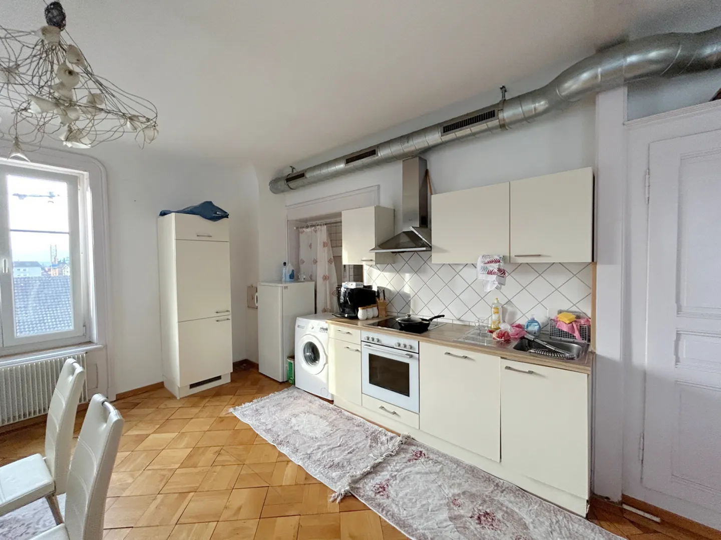 Edificio residenziale e commerciale vicino alla stazione - Foto 7 di 15