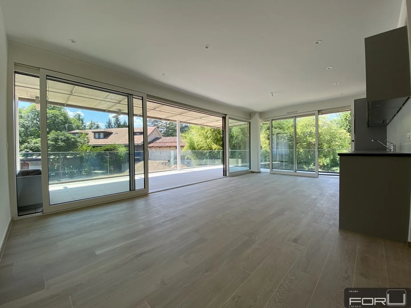 Bel appartement de 4 pièces avec terrasse à Chêne-Bougeries - Photo 2 sur 13