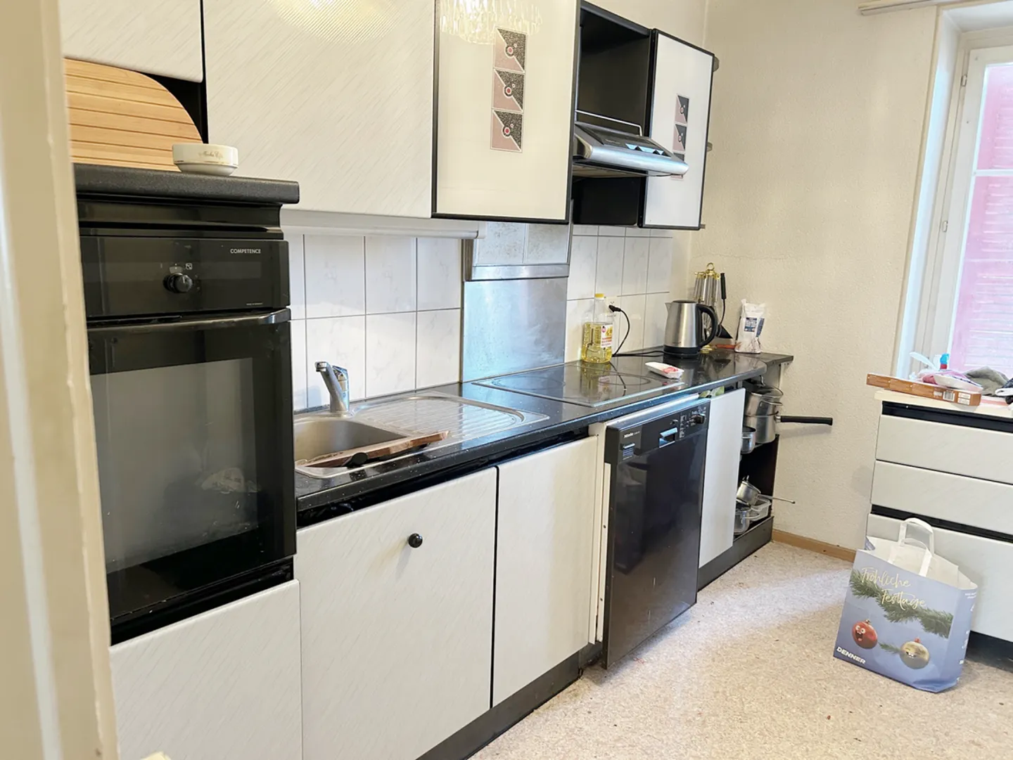 Edificio residenziale e commerciale vicino alla stazione - Foto 13 di 15