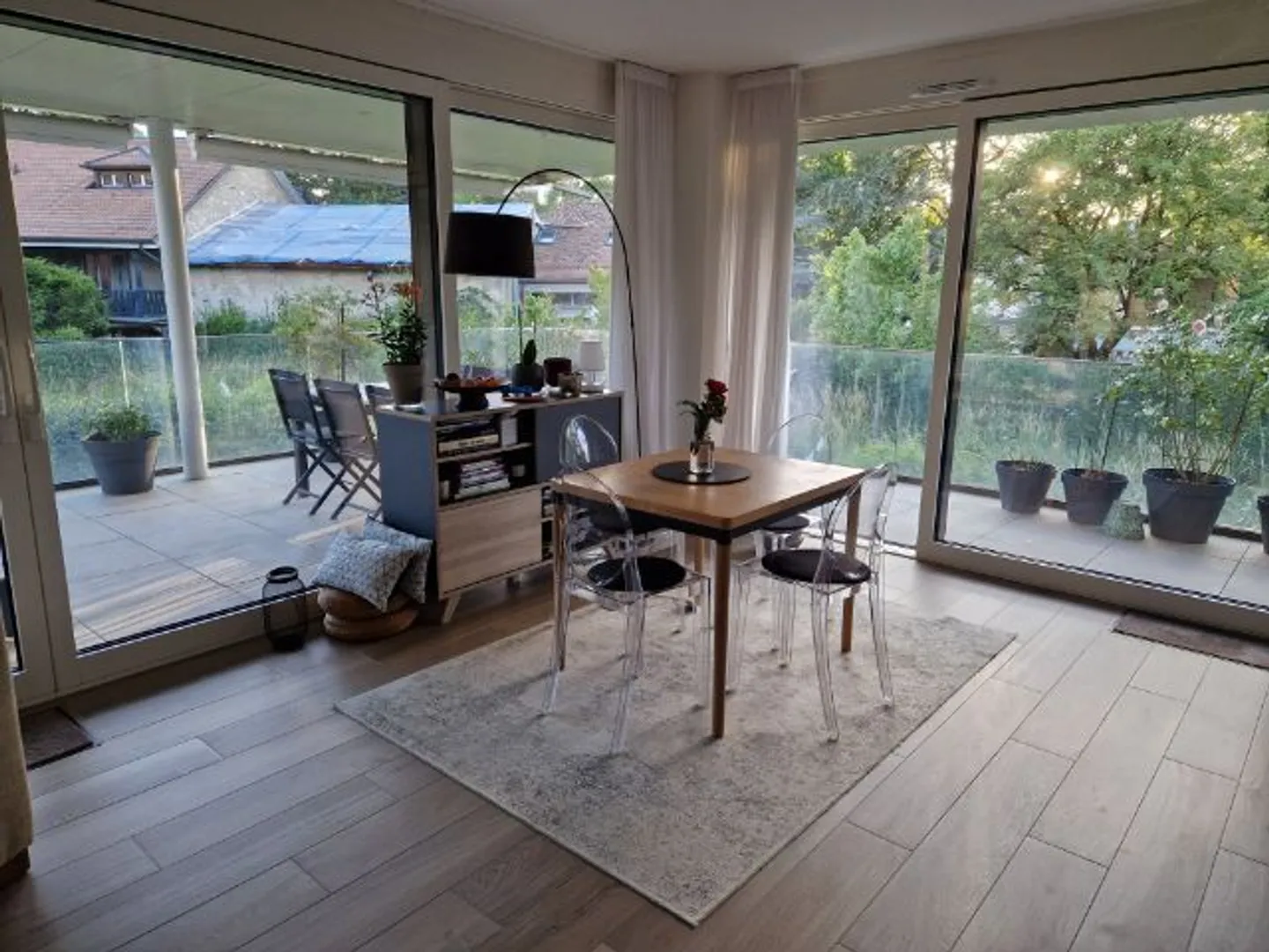 Bel appartement de 4 pièces avec terrasse à Chêne-Bougeries - Photo 4 sur 13