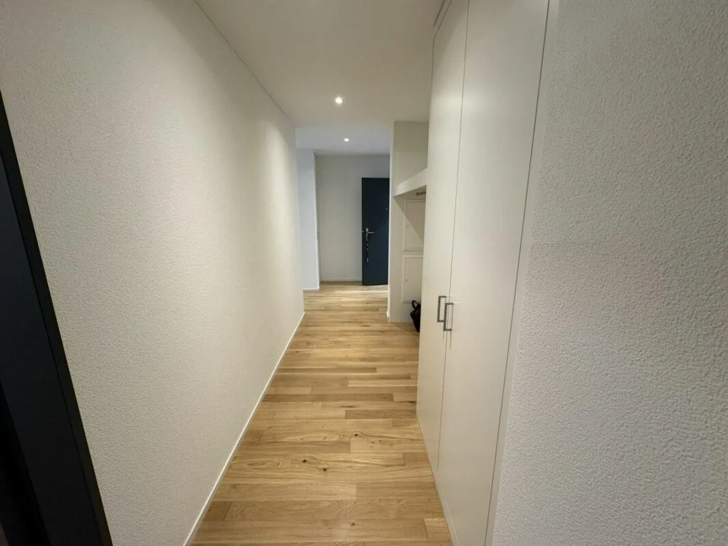 *moderne 4 1/2-Zimmerwohnung im 2. Stock* - Foto 10 von 14