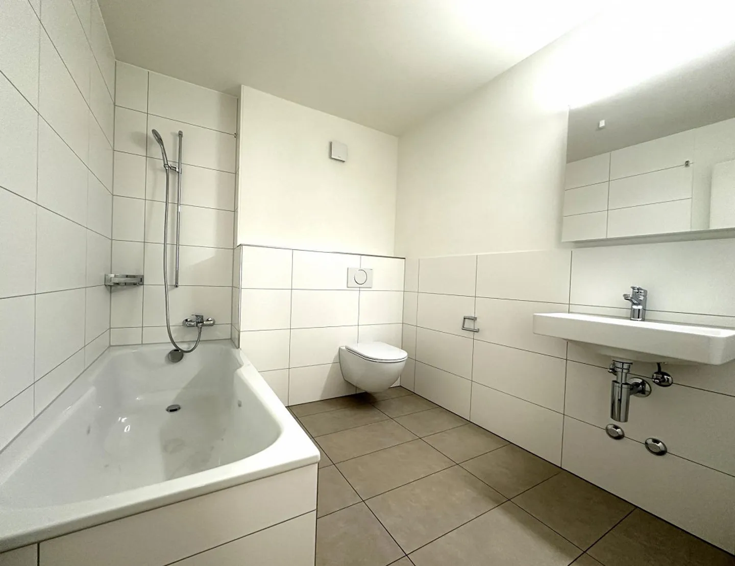 Modernes 4.5-Zimmer-Apartment - Foto 3 von 12