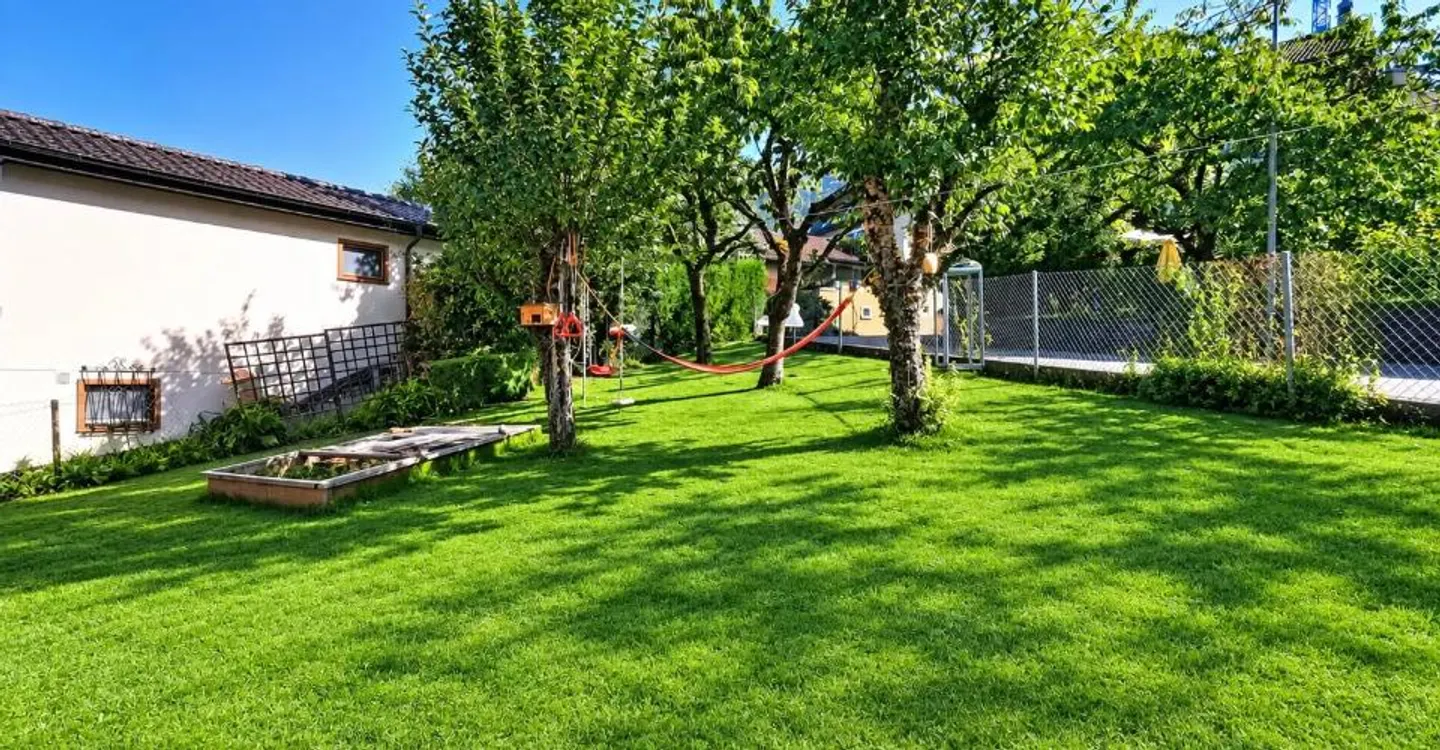 Au coeur du village avec grand jardin ! - Photo 6 of 7