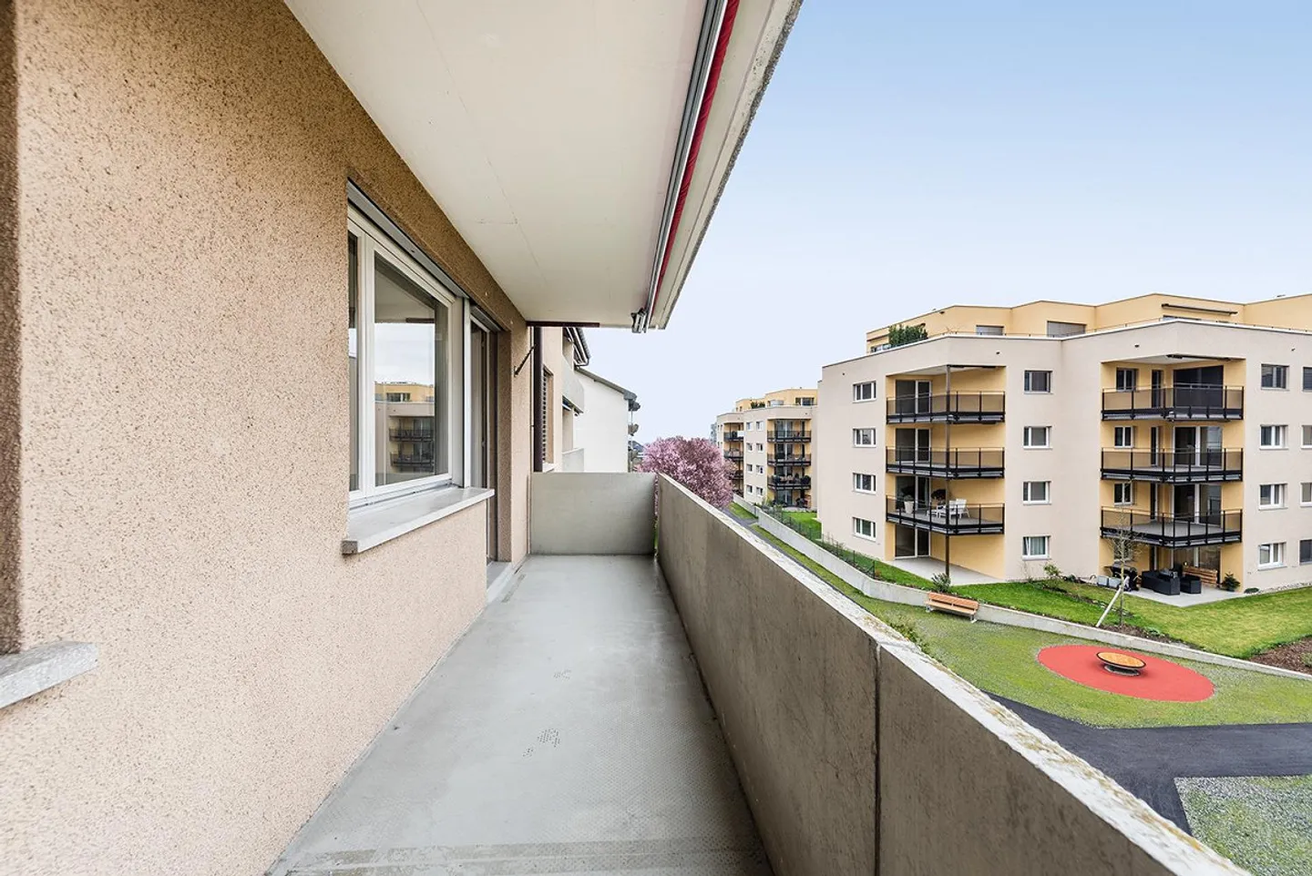 Charming Apartment in Central Location - Photo 7 of 8