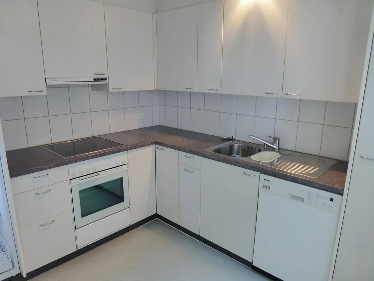 Grosse & Helle 3 1/2- Zimmerwohnung - Foto 2 von 7