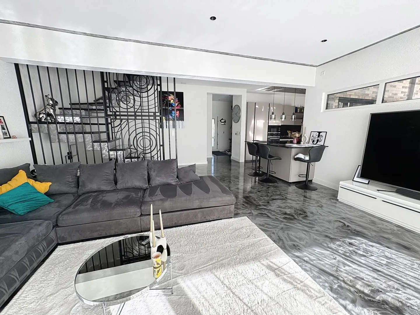 Villa Mitoyenne Contemporaine - Photo 2 sur 7