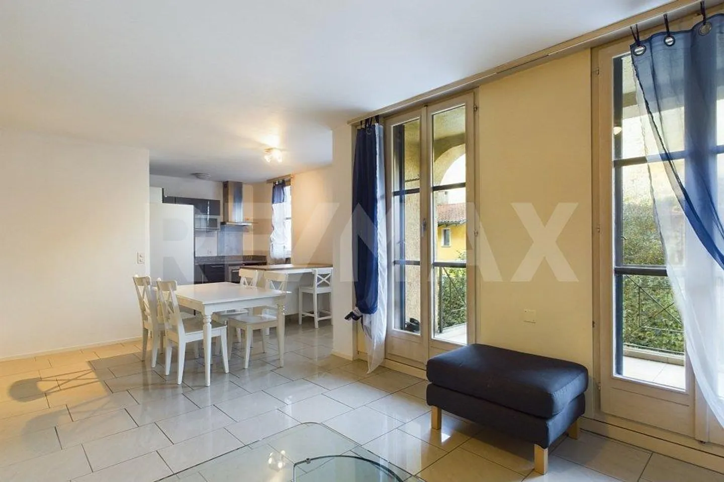 Appartement meublé à deux pas du lac - Photo 2 sur 10