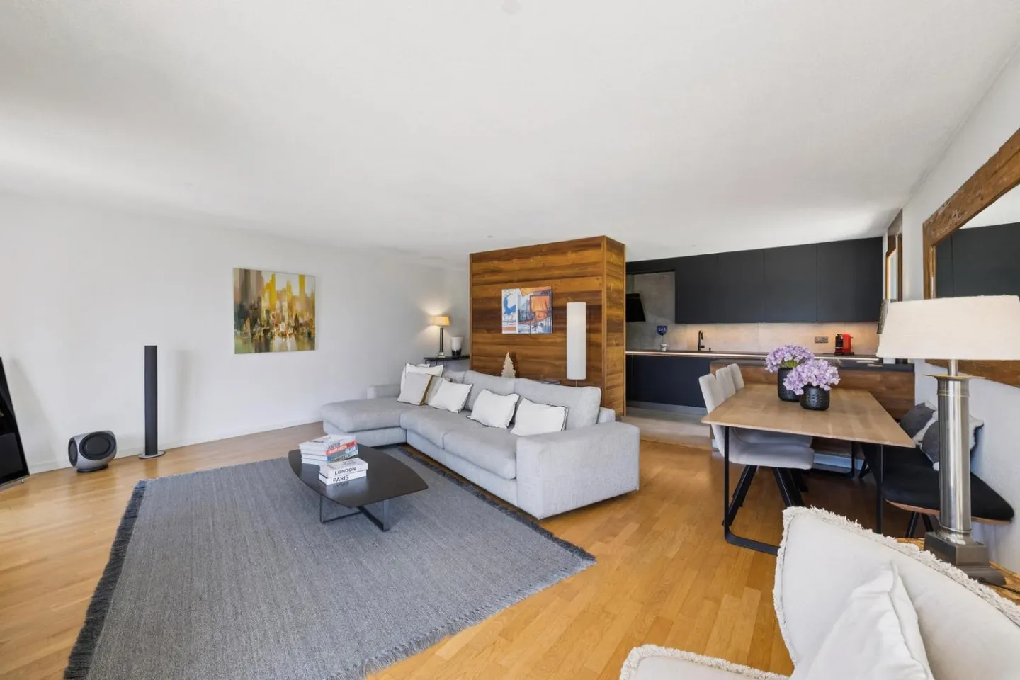Magnifique propriété de 4,5 pièces avec haut standing, terrasse et jardin, belle vue dégagée - Photo 9 sur 13