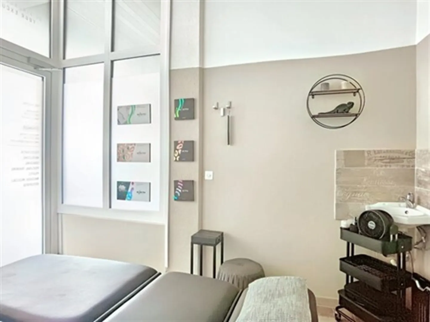 Commercial for rent - Photo 3 of 4