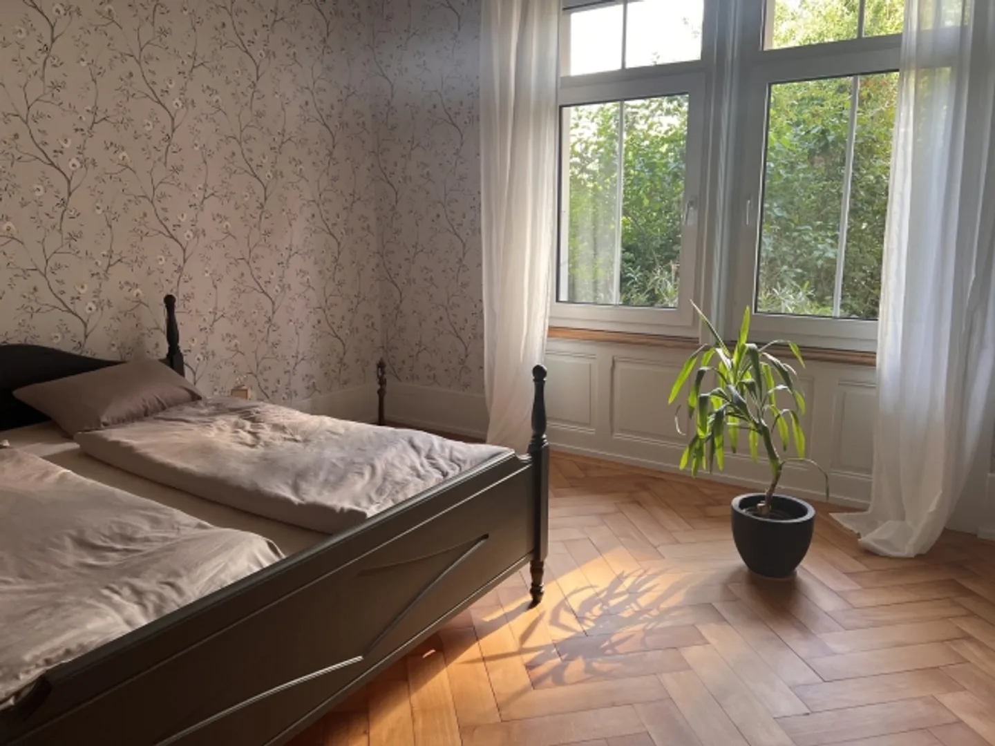 «APPARTEMENT 3½ PIÈCES À THUN (BE), MEUBLÉ, TEMPORAIRE» - Photo 2 sur 8