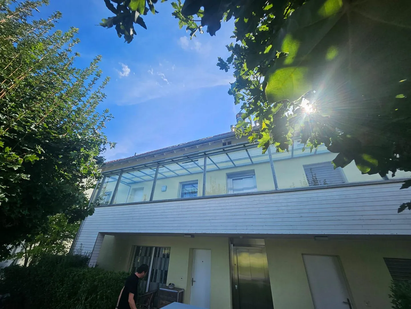 Charming 4.5-Room Maisonette Apartment in Kirchberg - Photo 5 of 25