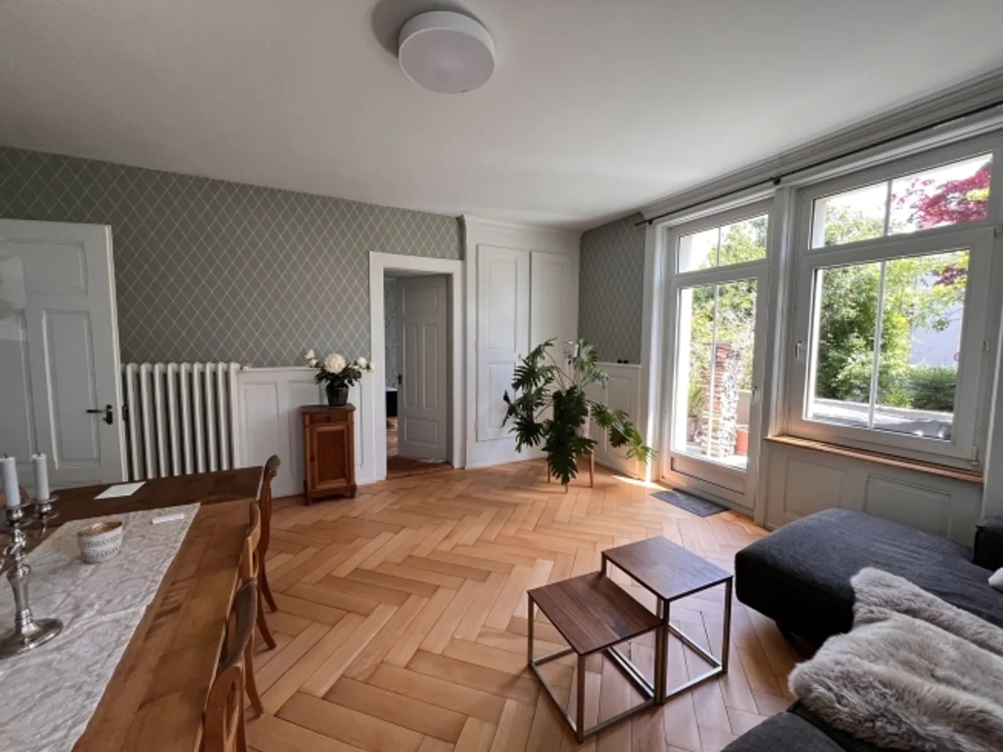 «APPARTEMENT 3½ PIÈCES À THUN (BE), MEUBLÉ, TEMPORAIRE» - Photo 1 sur 8