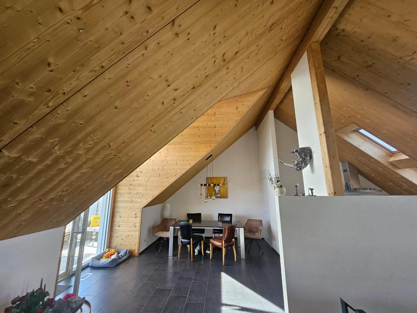 Charming 4.5-Room Maisonette Apartment in Kirchberg - Photo 14 of 25