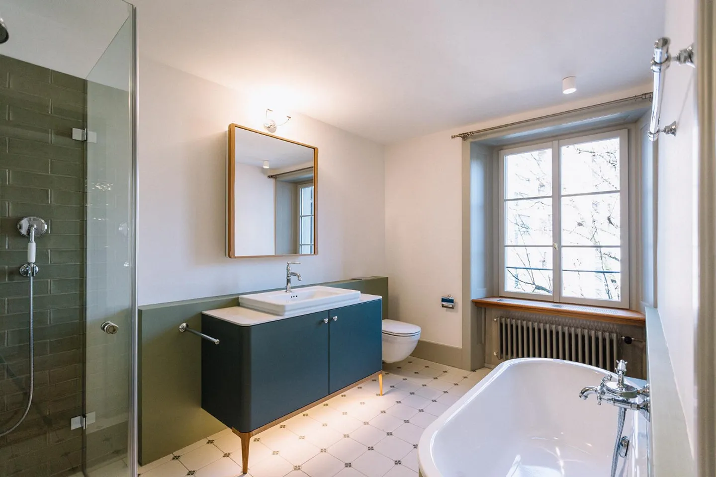 High-quality jewel in the heart of Lucerne - Photo 9 of 11