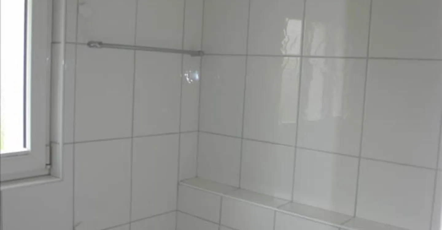 Quartiere residenziale adatto ai bambini - Foto 6 di 12