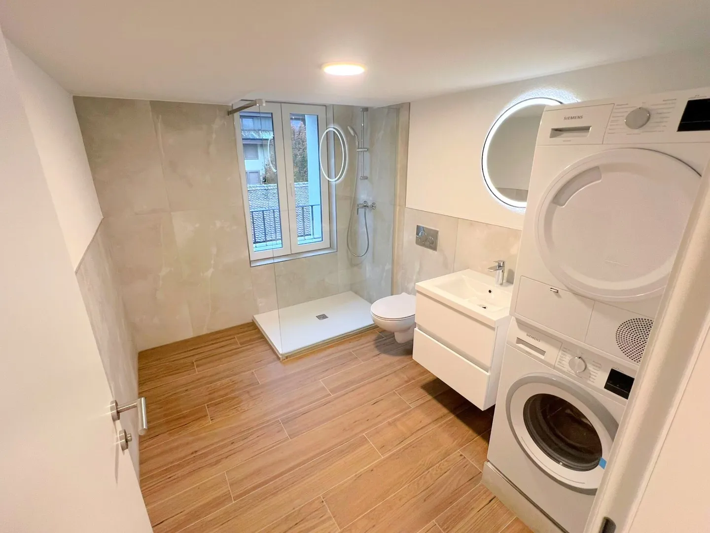 Casa multifamiliare completamente affittata - Opportunità di rendimento attraente! - Foto 6 di 7