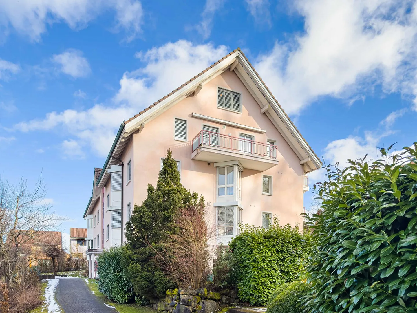 4.5 Zimmer Wohnung an begehrter Lage in Oberuzwil - Foto 2 von 13