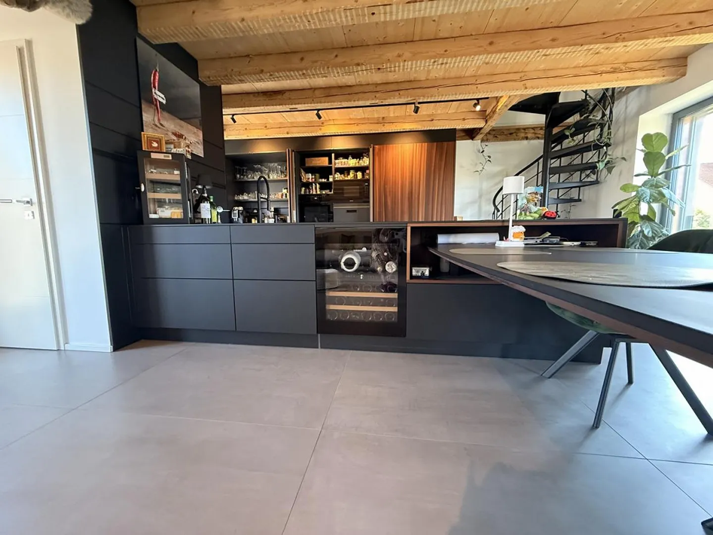 Casa unifamiliare di 2,5 stanze con appartamento di 2 stanze a Flurlin... - Foto 7 di 23