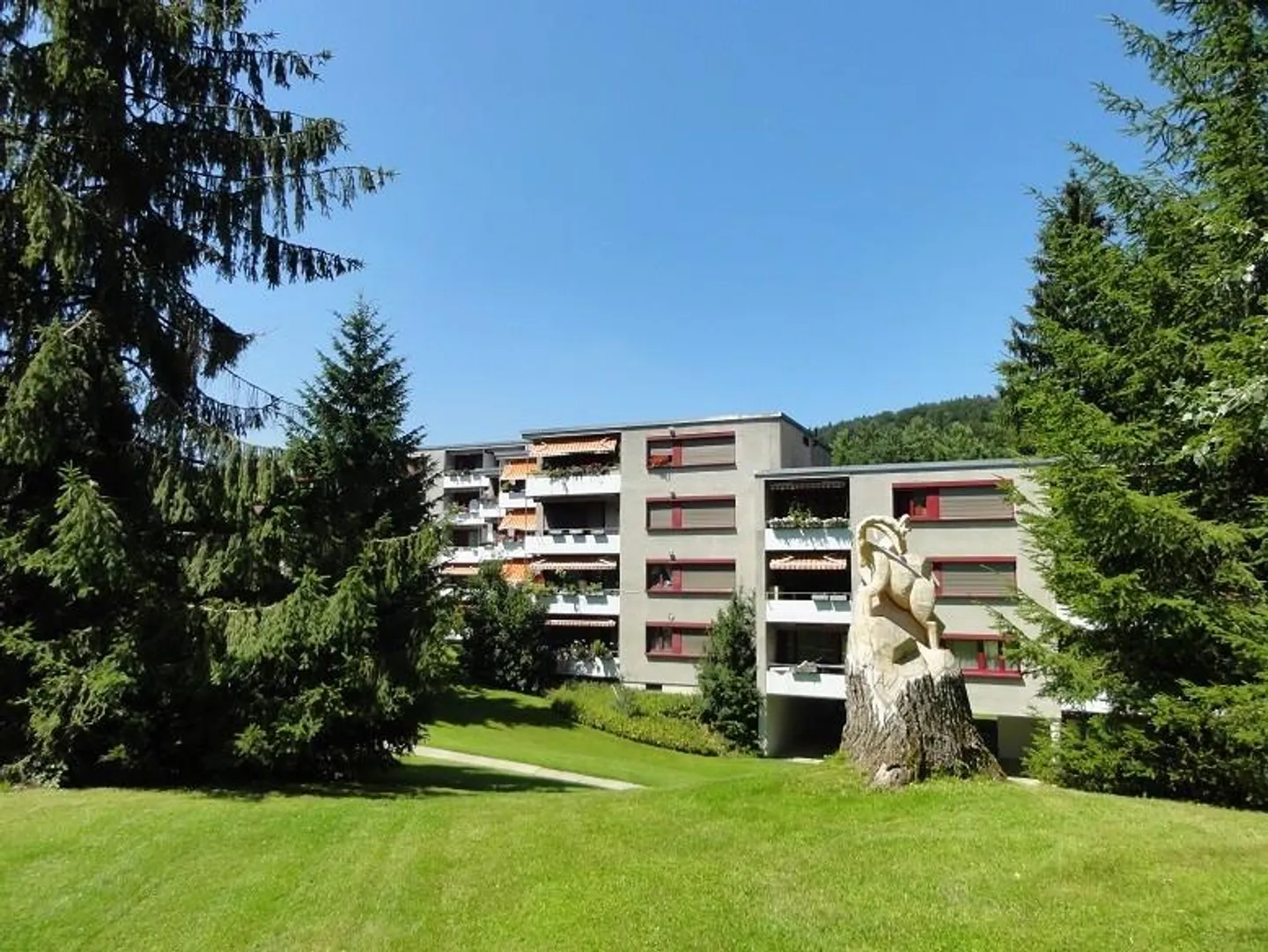 Act now: Apartment available until 31.12.2027 at an attractive price - Photo 1 of 5
