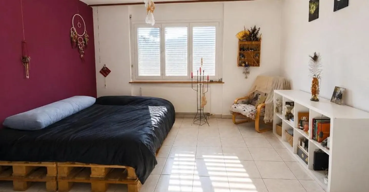 Helle 3,5-Zimmer-Wohnung mit Balkon und freiem Blick in Sierre - Foto 5 von 7