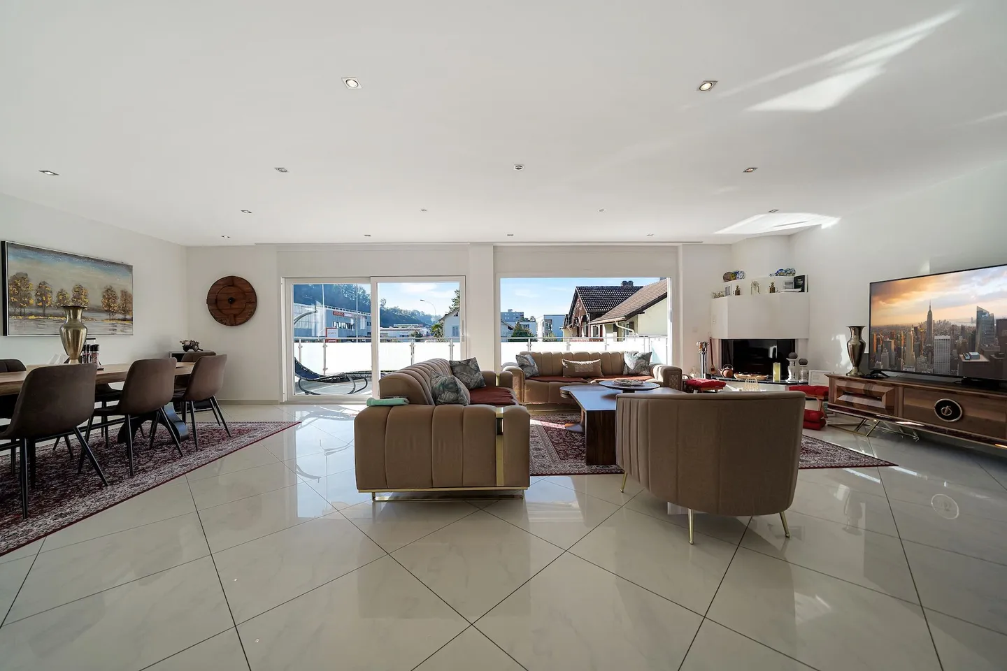 Casa unifamiliare semi-indipendente quasi nuova in posizione centrale con giardino - Foto 11 di 13