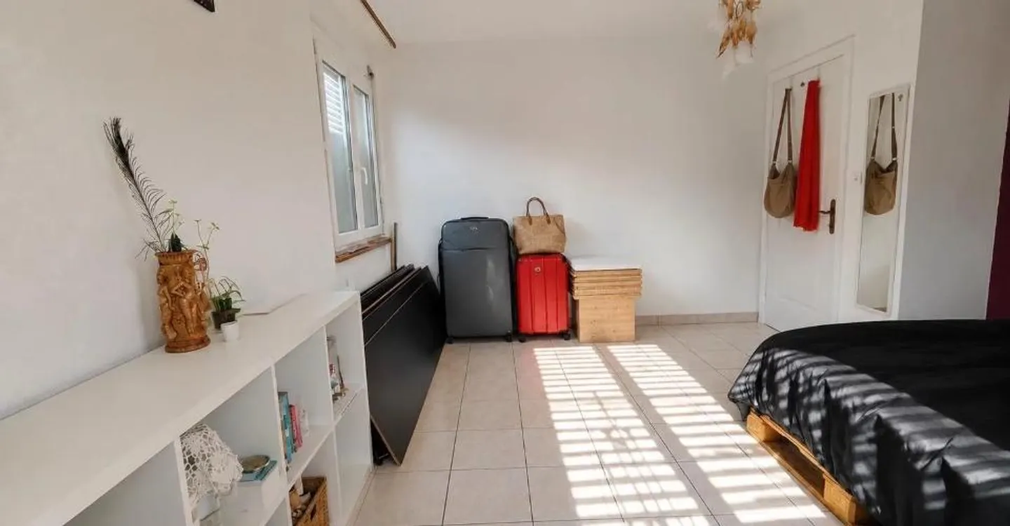 Helle 3,5-Zimmer-Wohnung mit Balkon und freiem Blick in Sierre - Foto 6 von 7