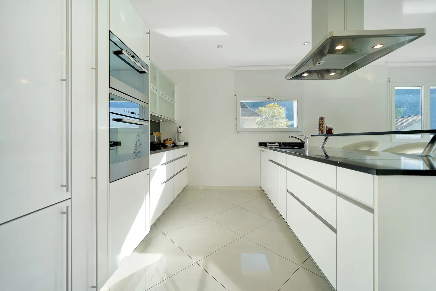 Casa unifamiliare semi-indipendente quasi nuova in posizione centrale con giardino - Foto 13 di 13