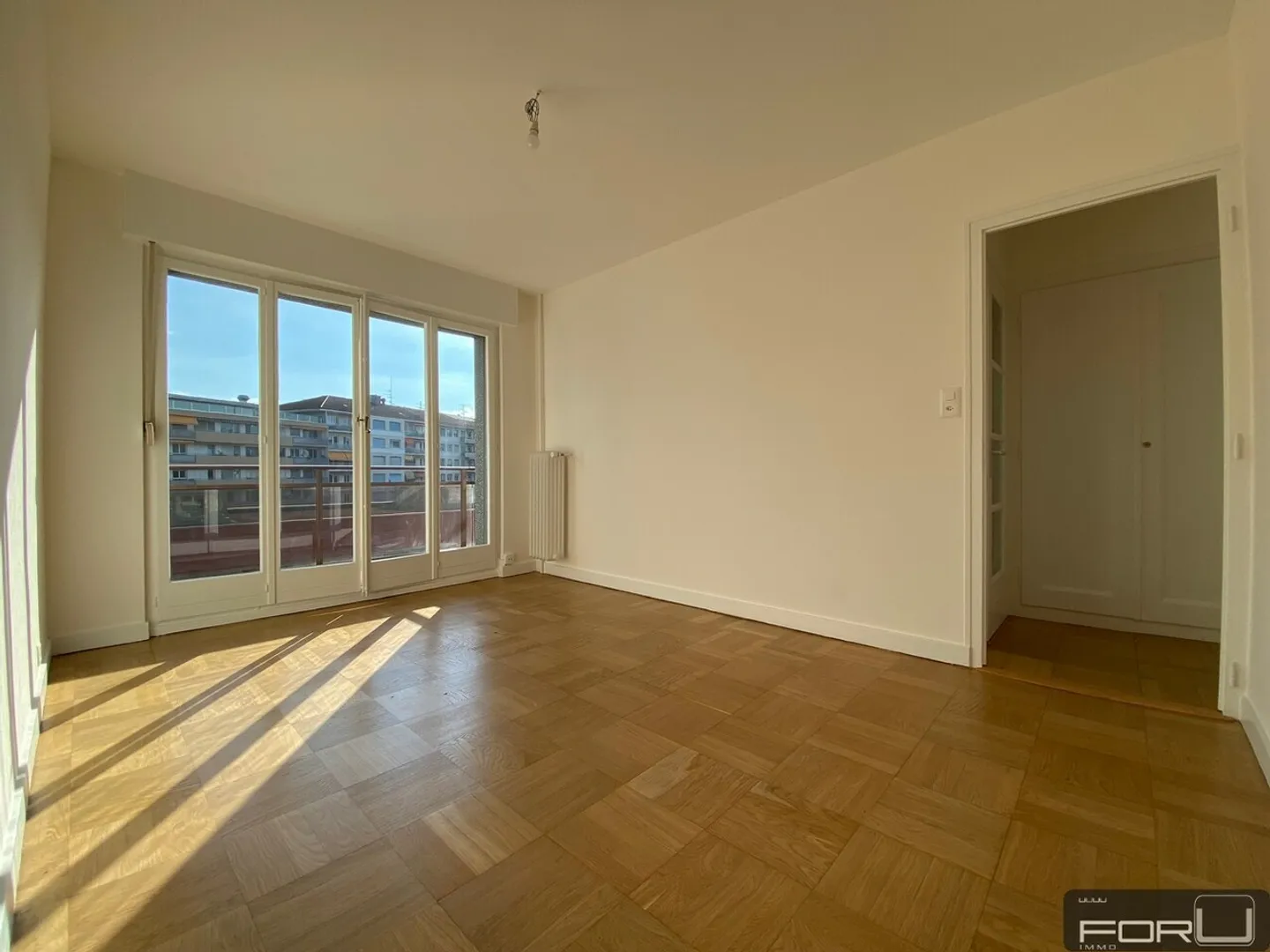 Appartement à louer - Photo 2 sur 8