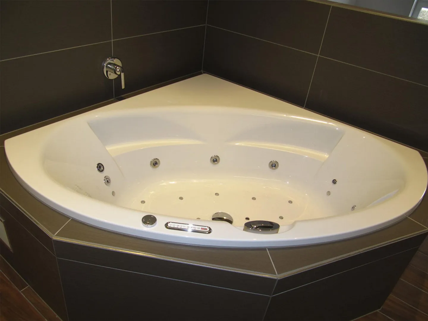Geräumige 4,5-Zimmer-Wohnung in Zug – Modernes Wohnen mit Minergie-Standard - Foto 8 von 16