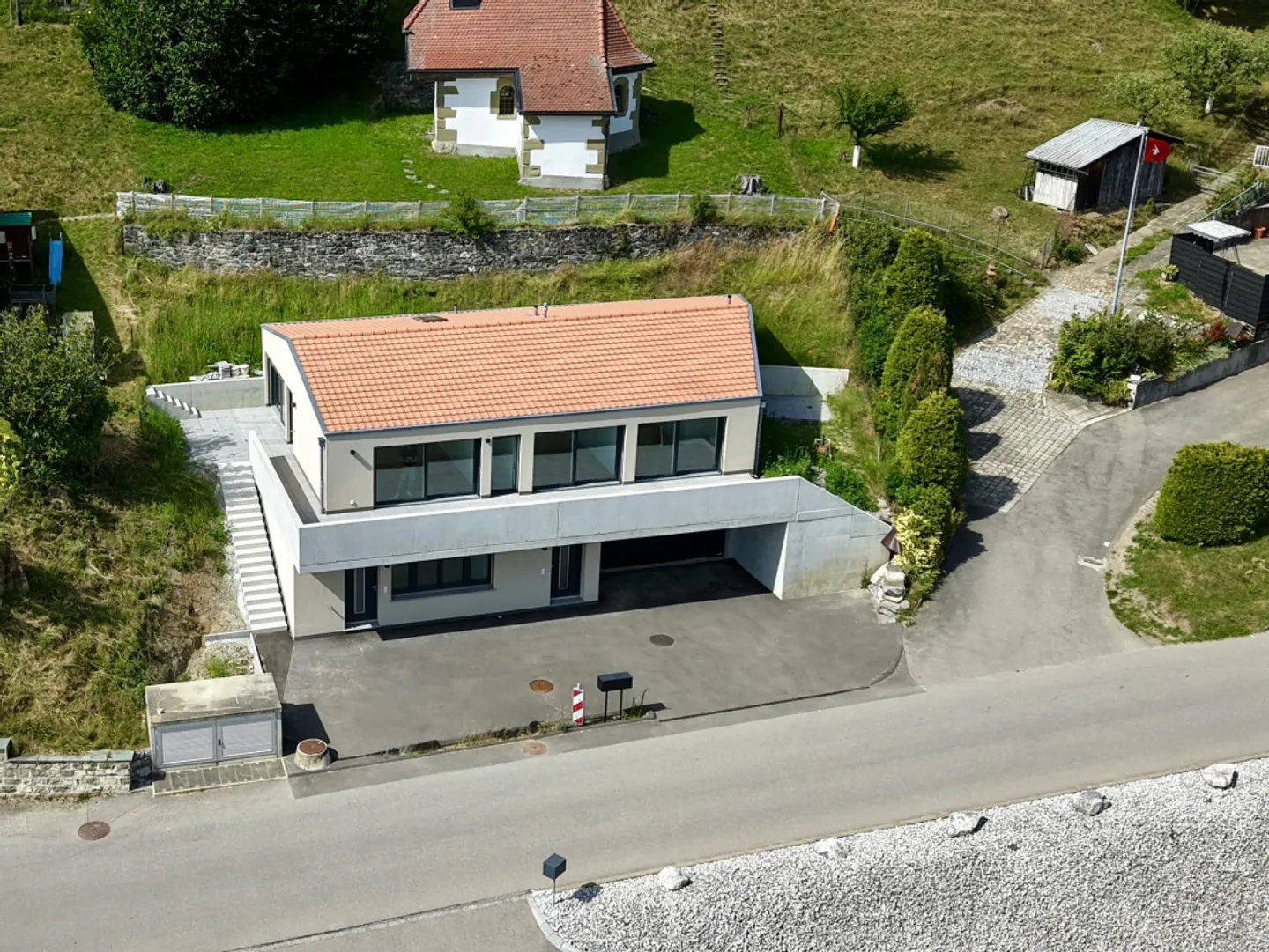 Nouvelle villa avec unité indépendante et vue dégagée sur les Préalpes - Senèdes - Photo 1 sur 13