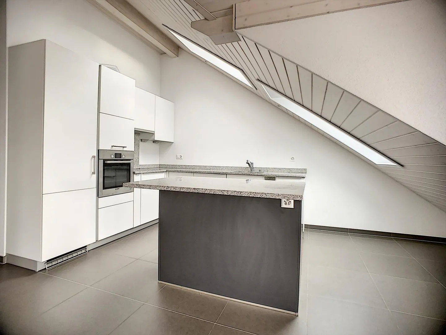 Appartamento 5.5 stanze - Foto 1 di 8