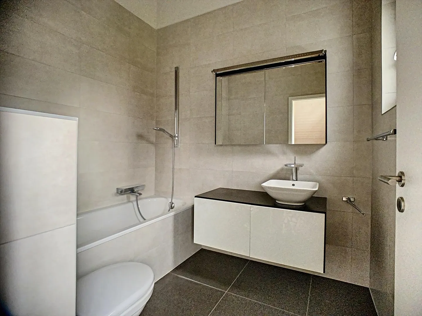 Appartamento 5.5 stanze - Foto 7 di 8