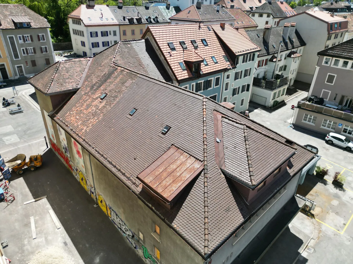 Ikonisches Gebäude in La Chaux-de-Fonds - Foto 4 von 5