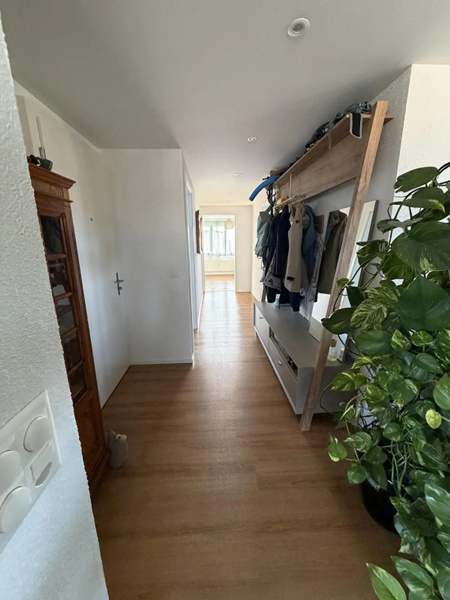 Beautiful attic apartment directly by kindergarten and school - Photo 5 of 11