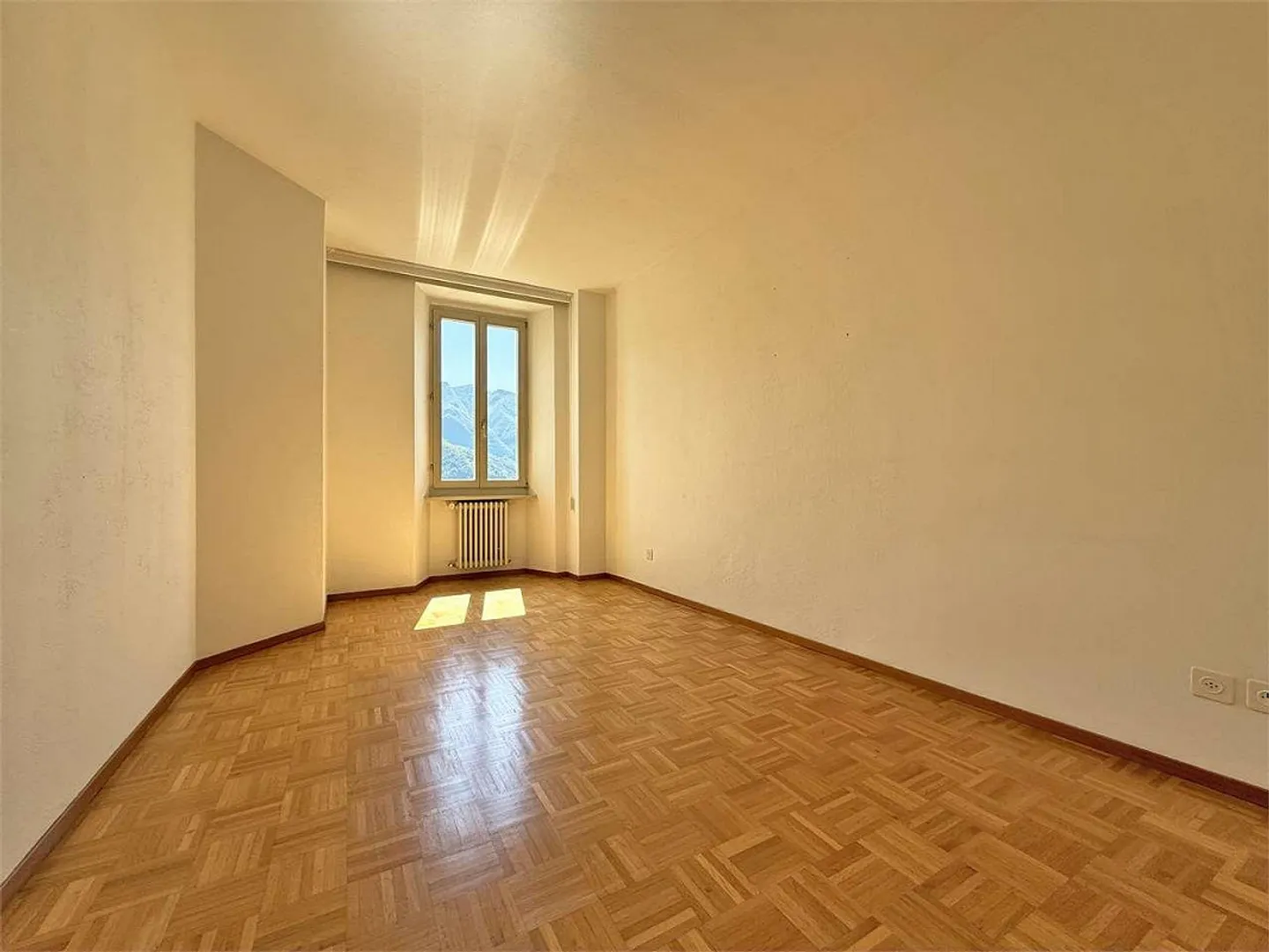 Caratteristico 2.5 locali vista lago a Melide - Foto 5 di 7
