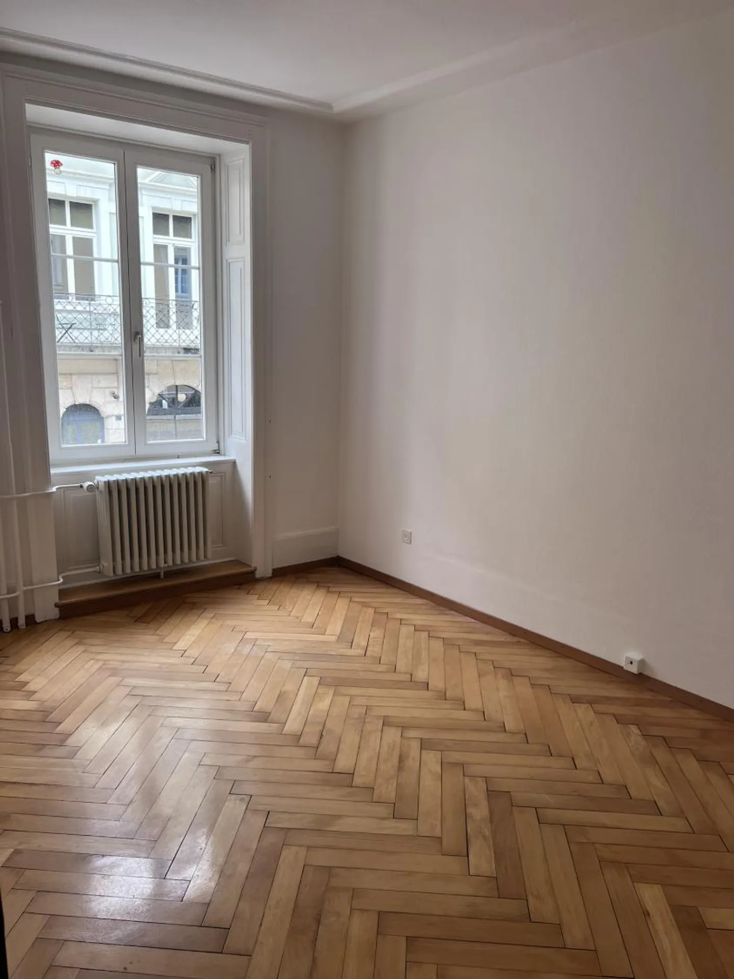 3.5 Room Apartment - Photo 2 of 7