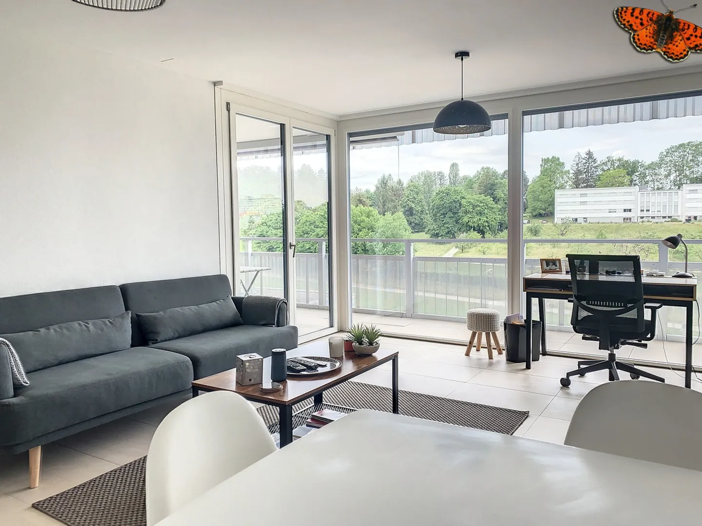 Apartment for rent - Photo 3 of 9