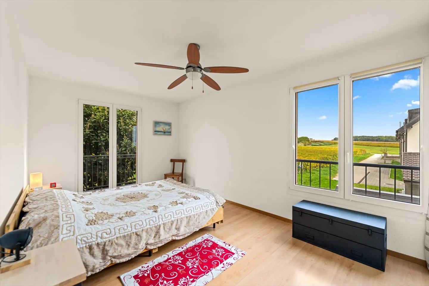 Ampio appartamento di 4,5 stanze con vista libera - Foto 4 di 11