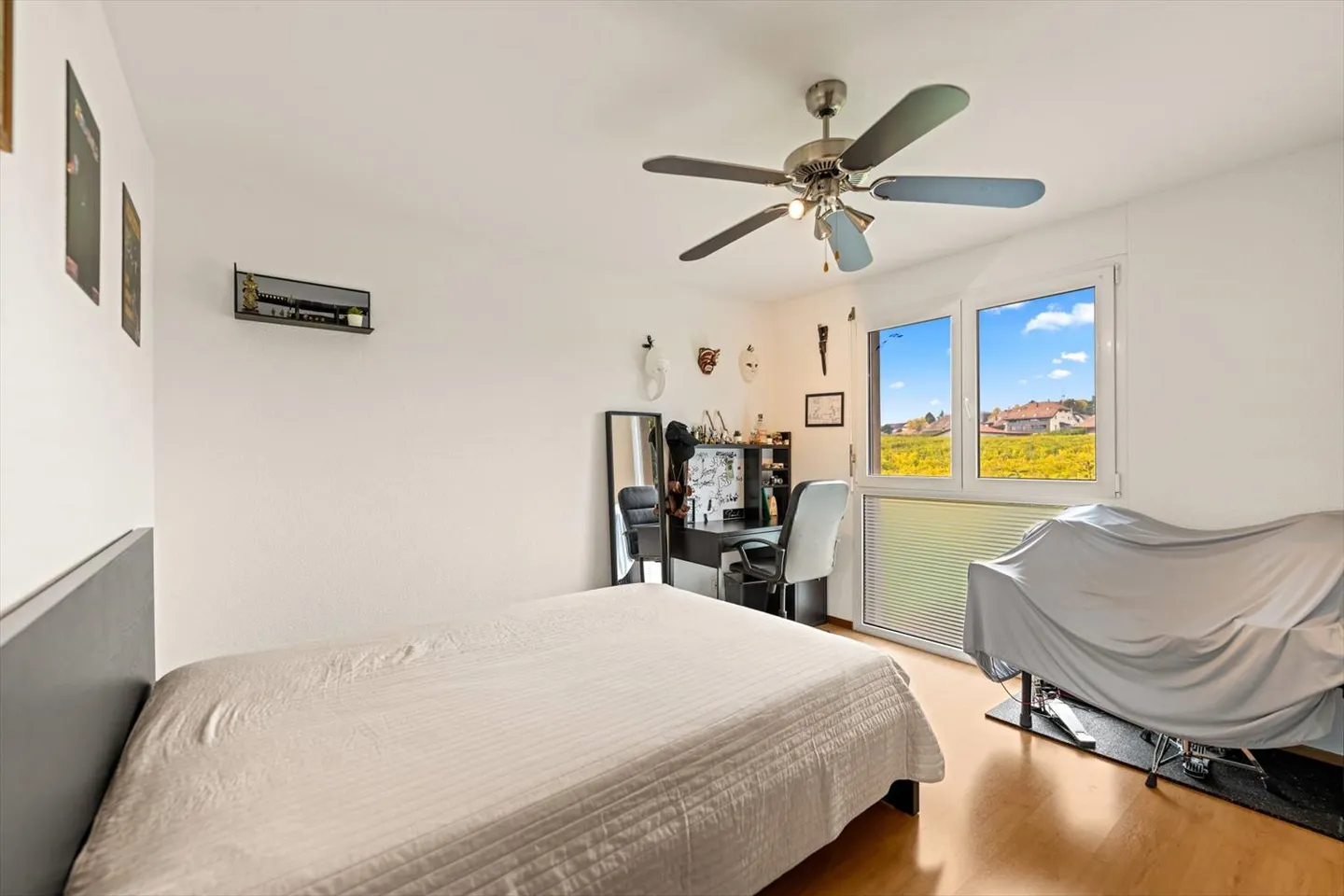 Ampio appartamento di 4,5 stanze con vista libera - Foto 6 di 11