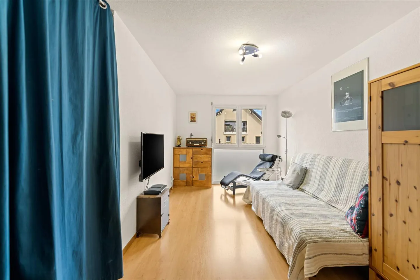 Ampio appartamento di 4,5 stanze con vista libera - Foto 7 di 11