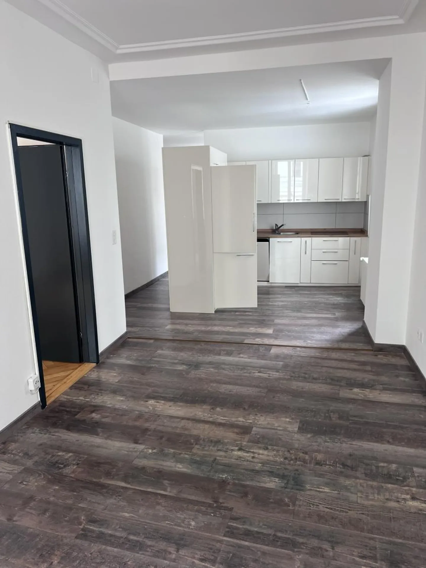 3.5 Room Apartment - Photo 1 of 7